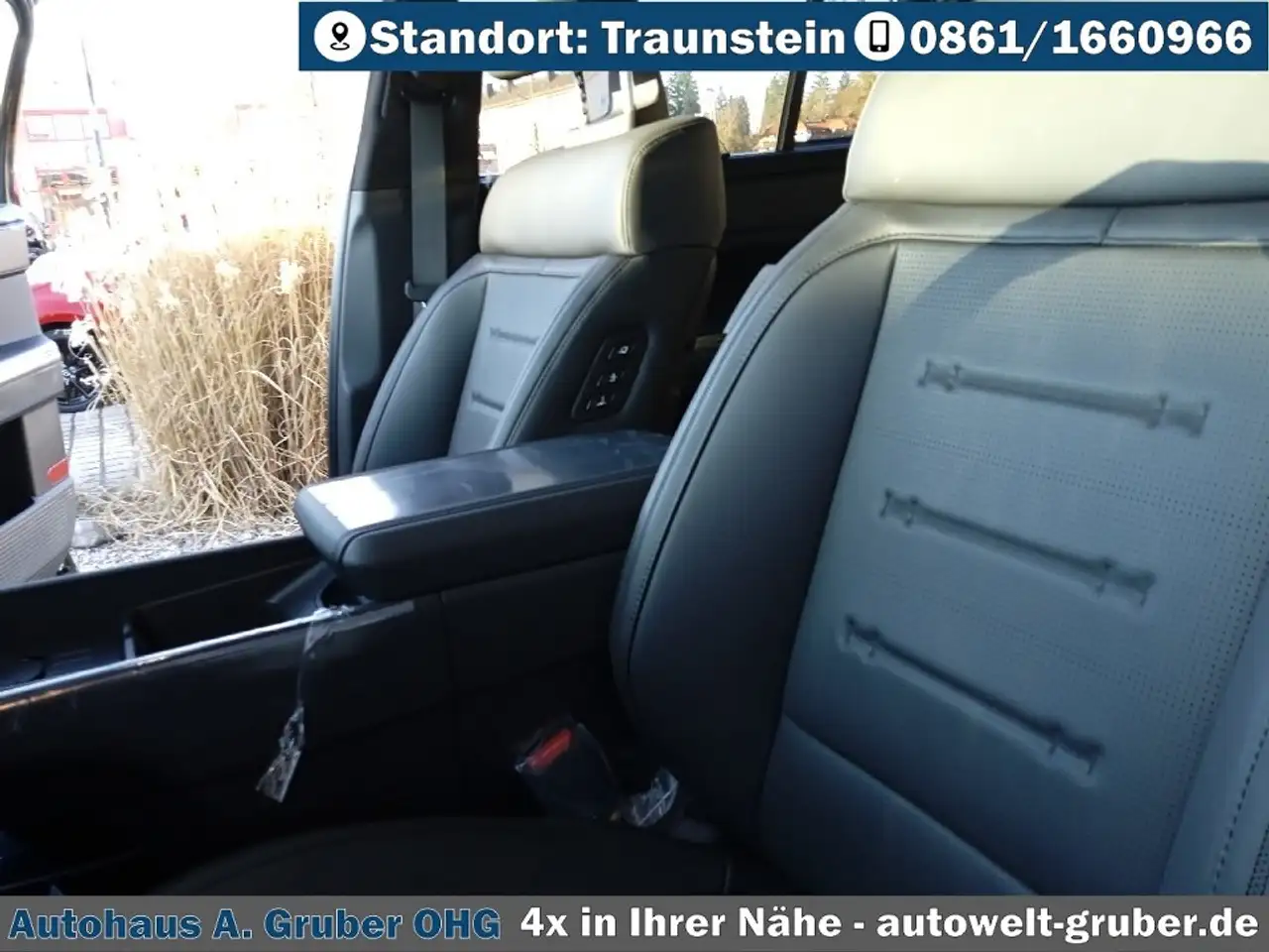 Hyundai SANTA FE Hybrid 6-Sitzer 4WD Blackline+Glasschiedach 13