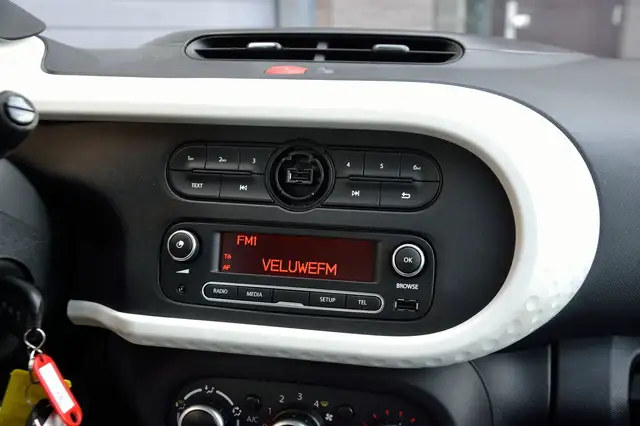 Renault Twingo view 11