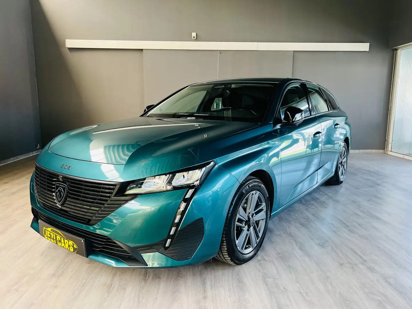 Peugeot 308 1.5|1 jaar Garantie| Navigatie|Zetel verwarming| Groen - 2