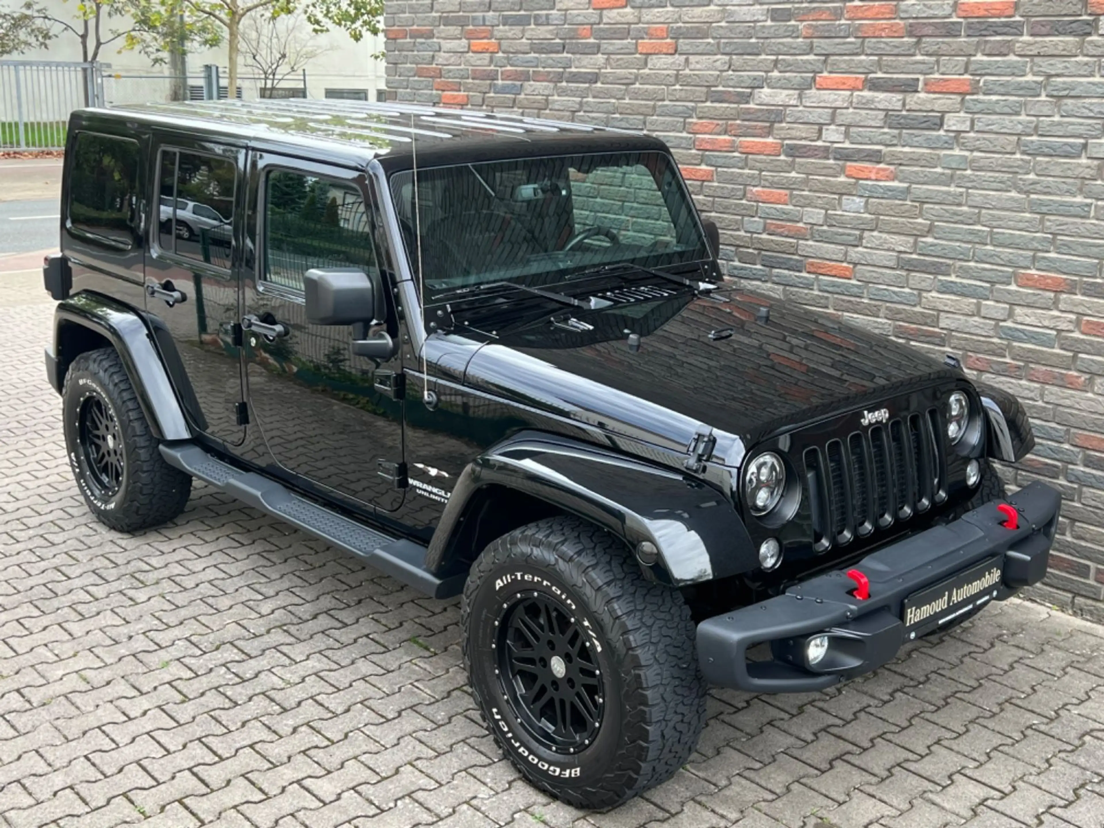 Jeep Wrangler Unlimited Sahara BLACK EDITION CABRIO — photo 3