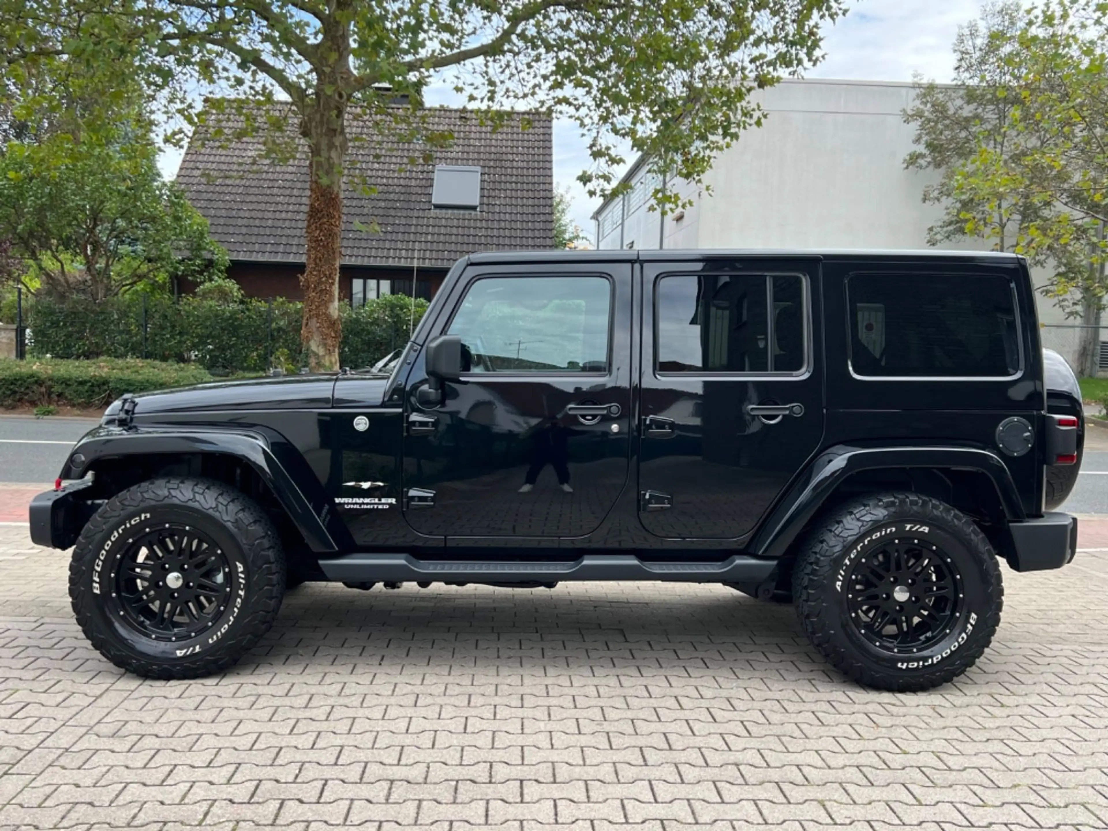 Jeep Wrangler Unlimited Sahara BLACK EDITION CABRIO — photo 6