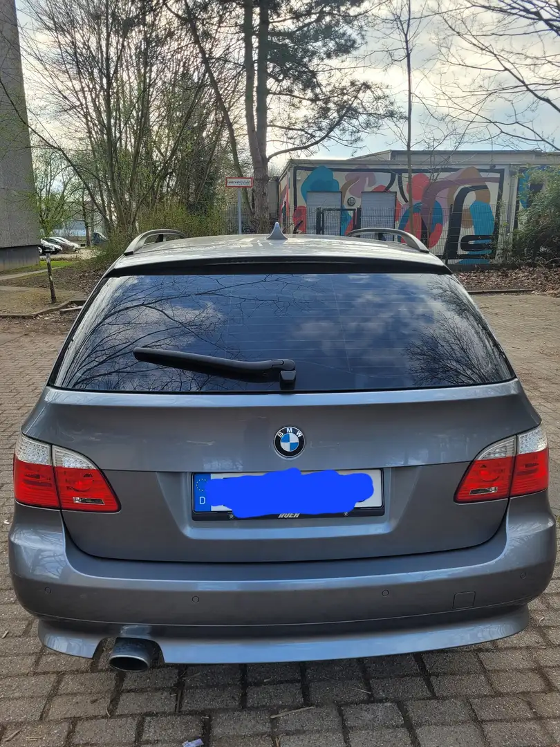 BMW 520 520d Touring Aut. Special Edition - 2