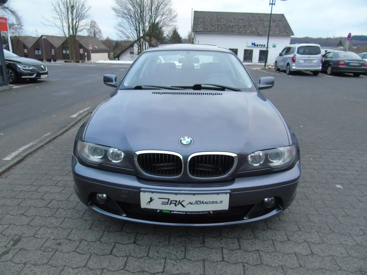 BMW 318 CI Coupe E46 *KLIMATRONIC**EL. GSD**2-HAND* Grau - 2