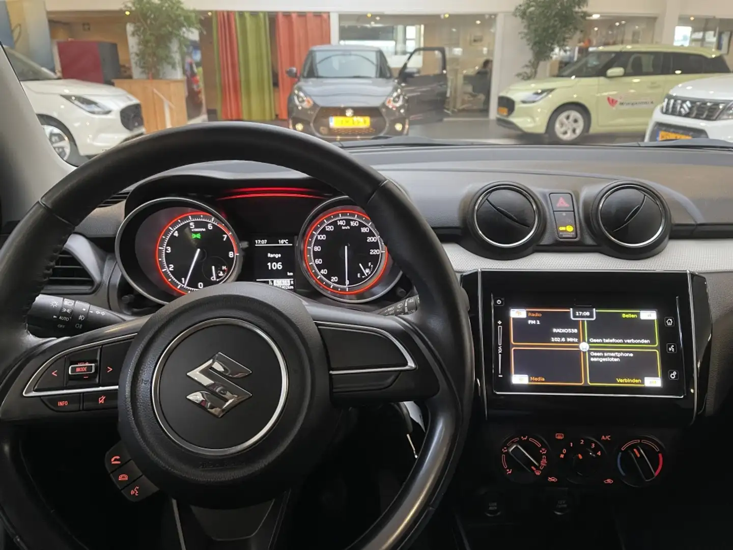 Suzuki Swift 1.2 Select Hybrid [ 17 INCH I CRUISE I APPLE CARPL Czerwony - 2