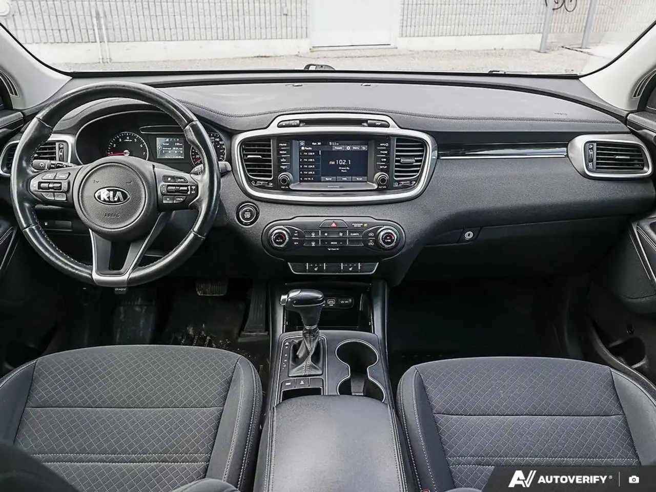 Kia Sorento снимка Kia Sorento