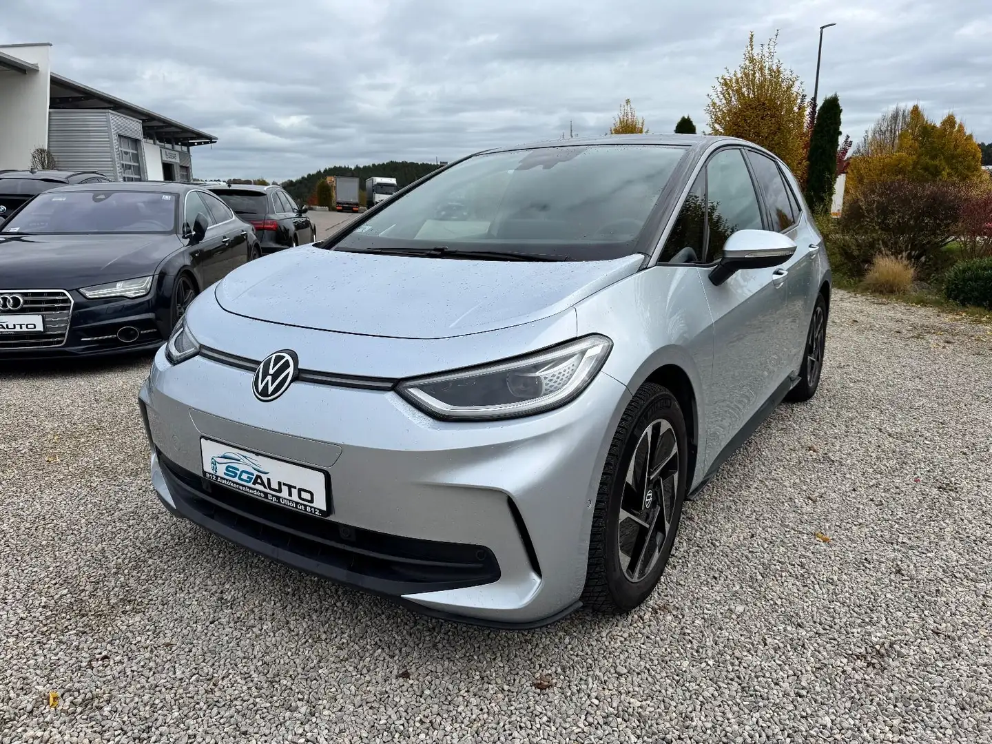 Volkswagen ID.3 Pro 150kW 62kWh LED Kam. PDC STZH NAVI ACC Argent - 2
