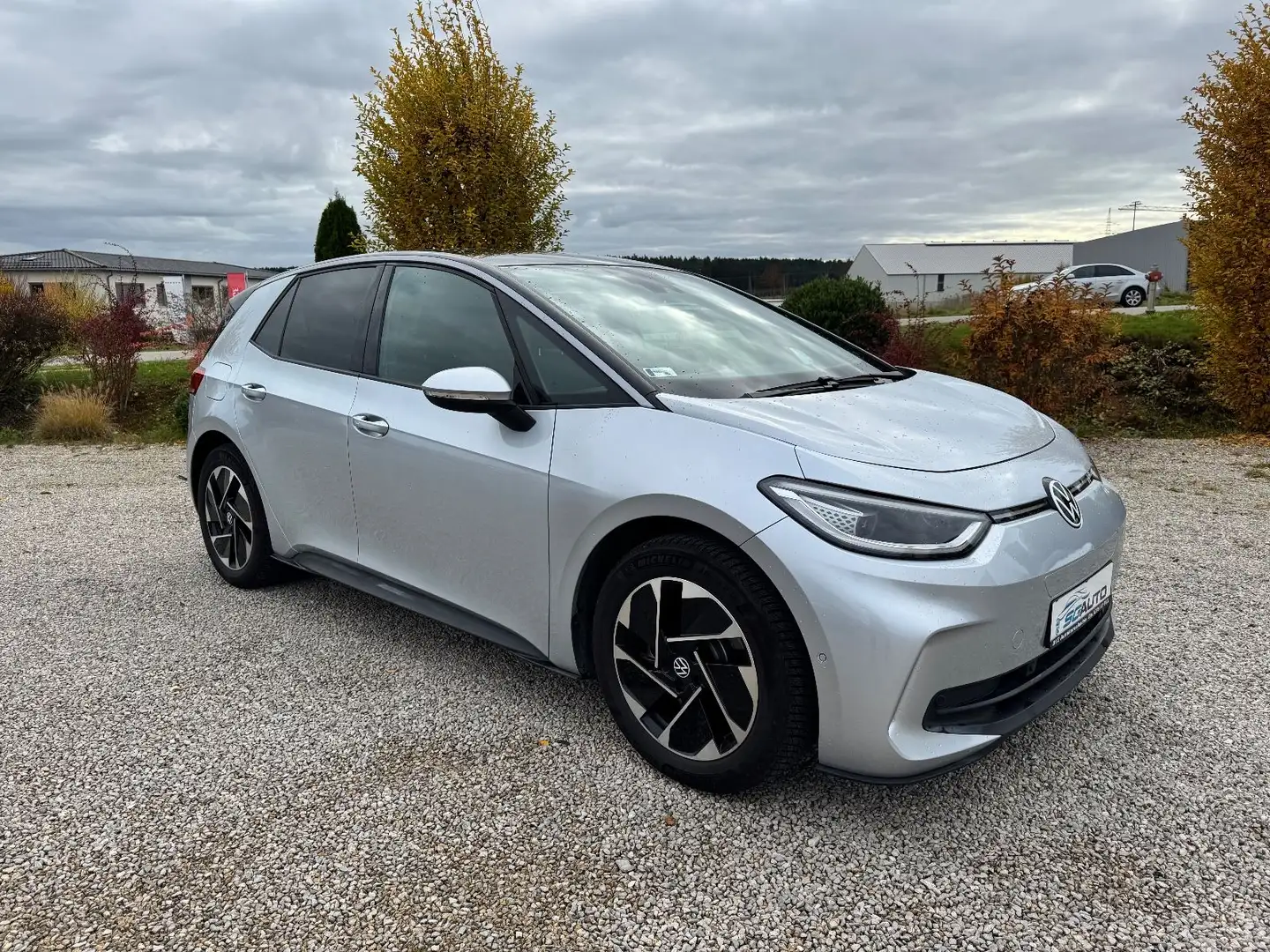 Volkswagen ID.3 Pro 150kW 62kWh LED Kam. PDC STZH NAVI ACC Argent - 1
