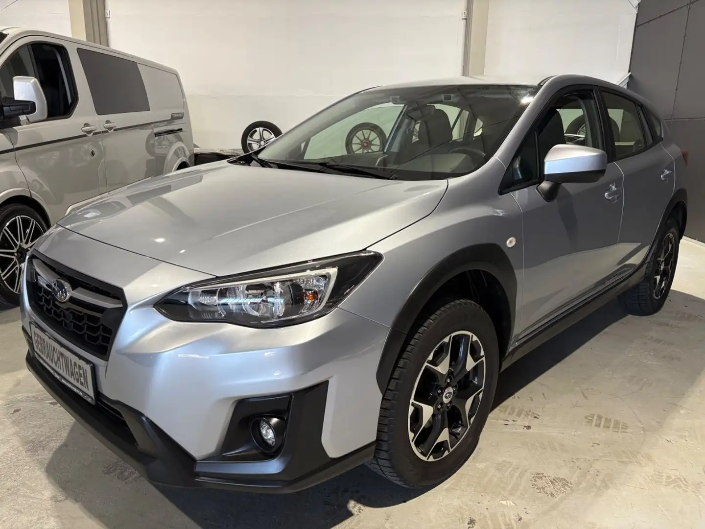 Subaru XV 1.6i Trend*AHK*Klimaaut.*SHZ* Srebrny - 1