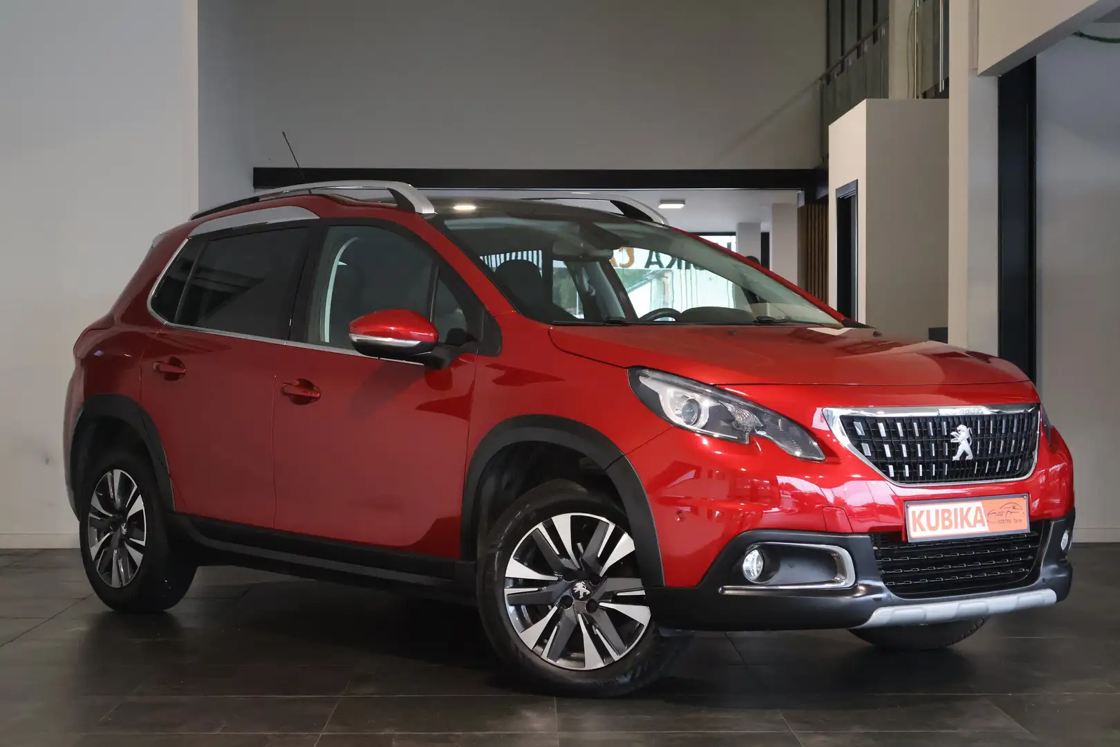 Peugeot 2008 1.2i PureTech Navi CruiseC Airco Pano Garantie* Rouge - 2
