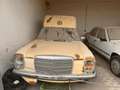 Mercedes-Benz 200 Beige - thumbnail 2