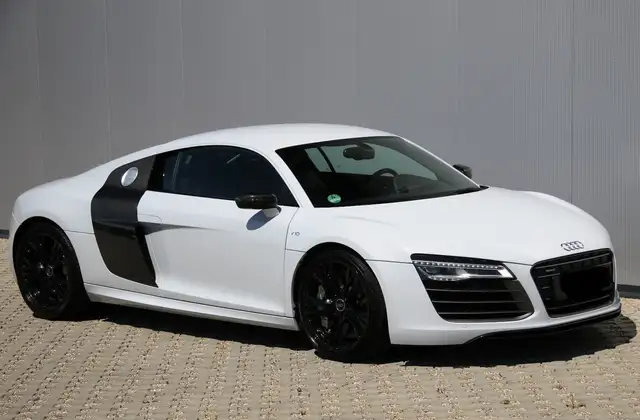 Audi V10 Plus 5.2 FSI quattro S tronic
