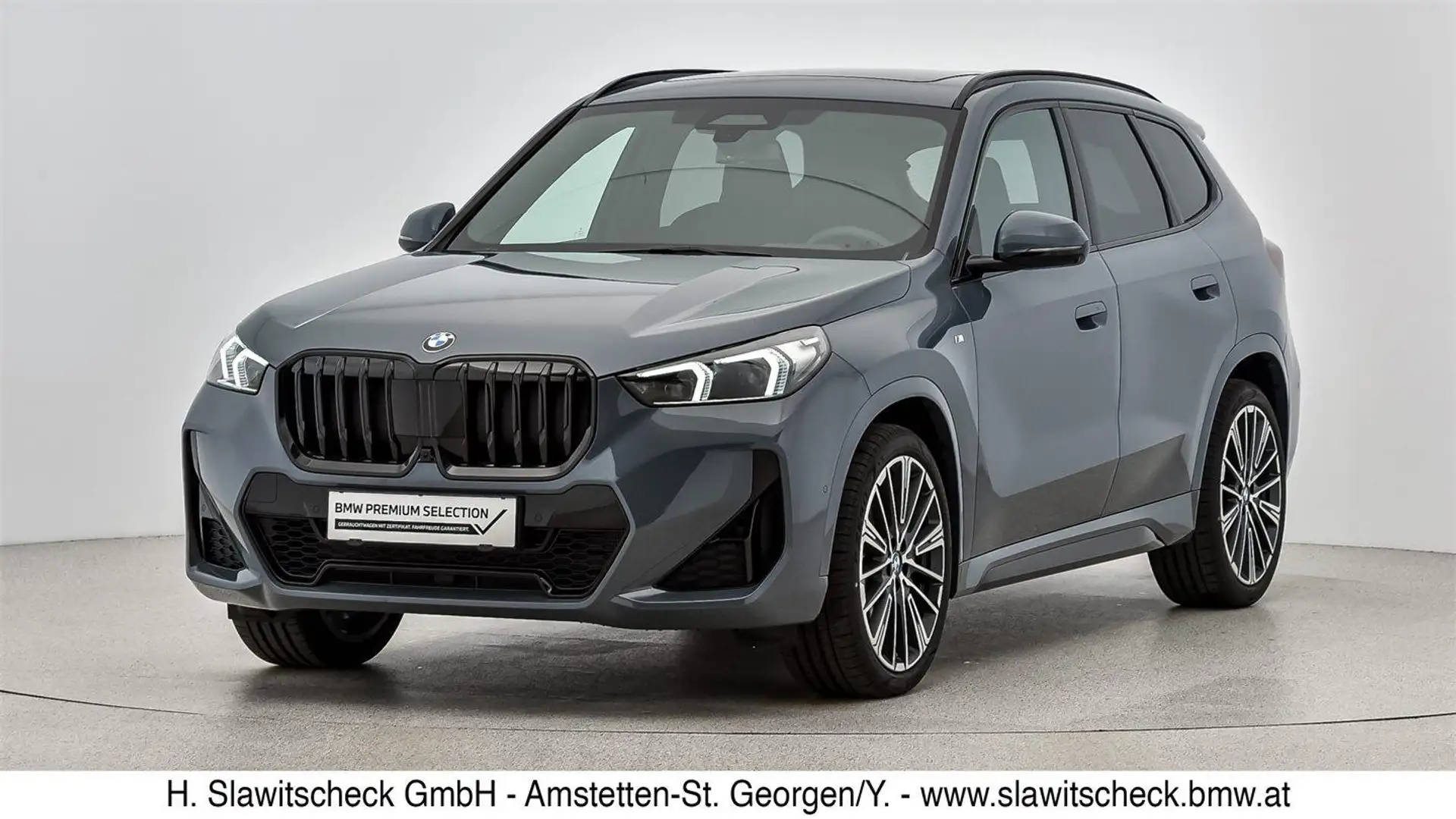 BMW X1 xDrive23i M Sportpaket Grau - 1