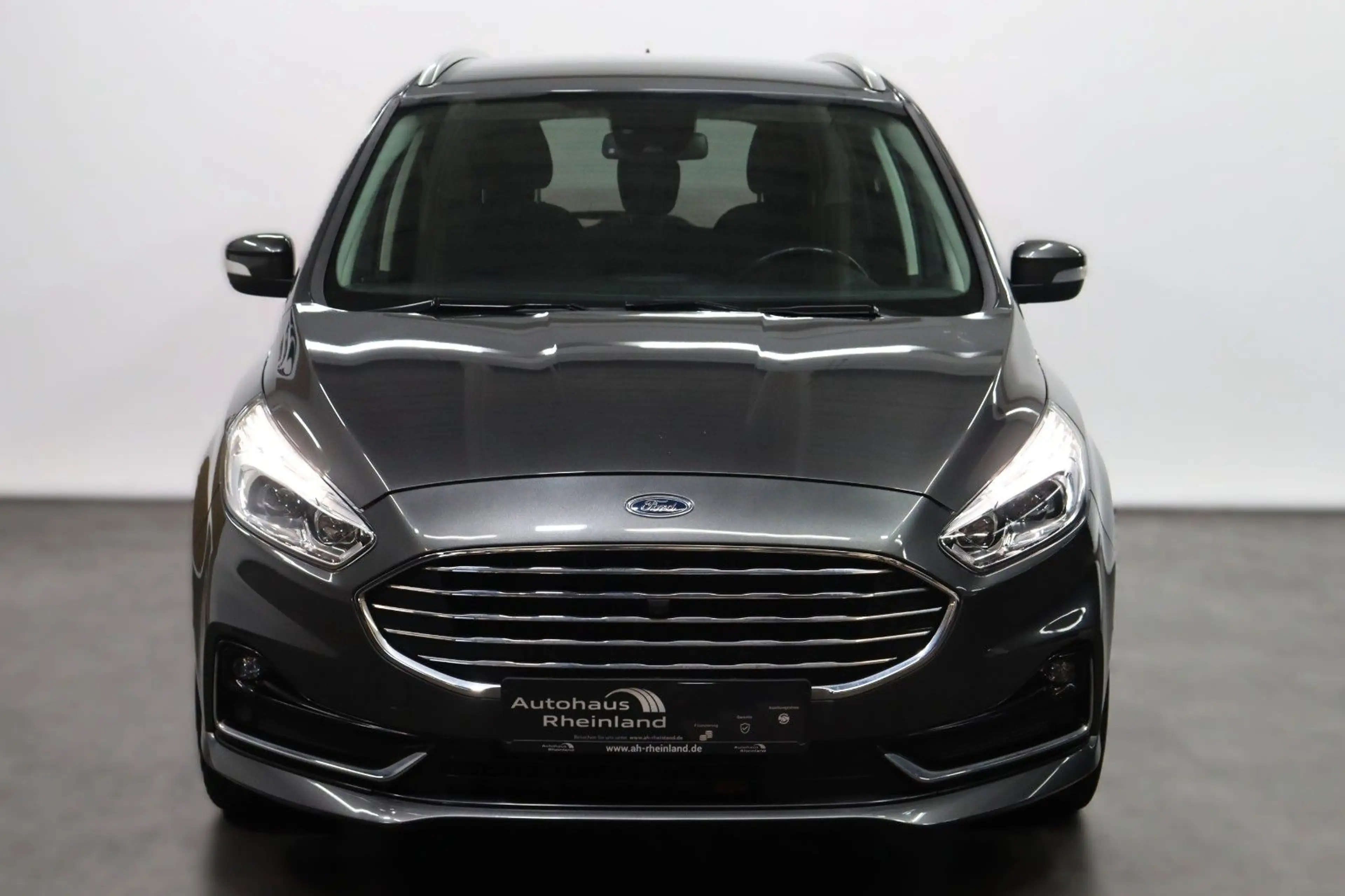 Ford Galaxy Titanium*7-SITZER*KAMERA*AHK*APPLE*NAVI* — photo 8