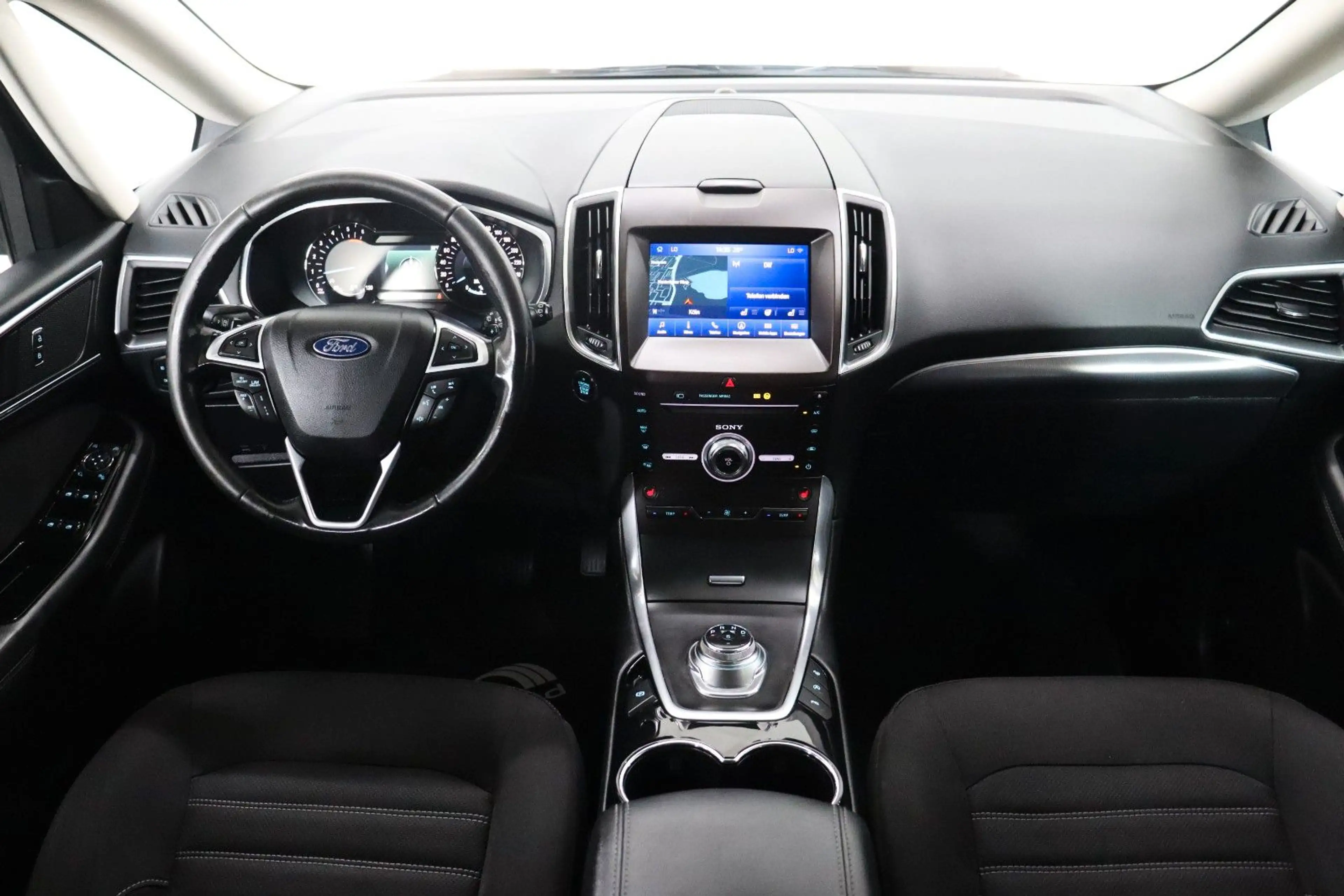 Ford Galaxy Titanium*7-SITZER*KAMERA*AHK*APPLE*NAVI* — photo 14