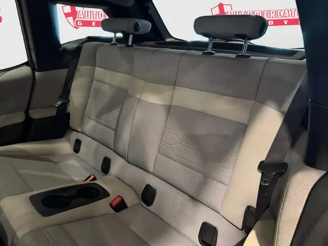 BMW i3 view 14