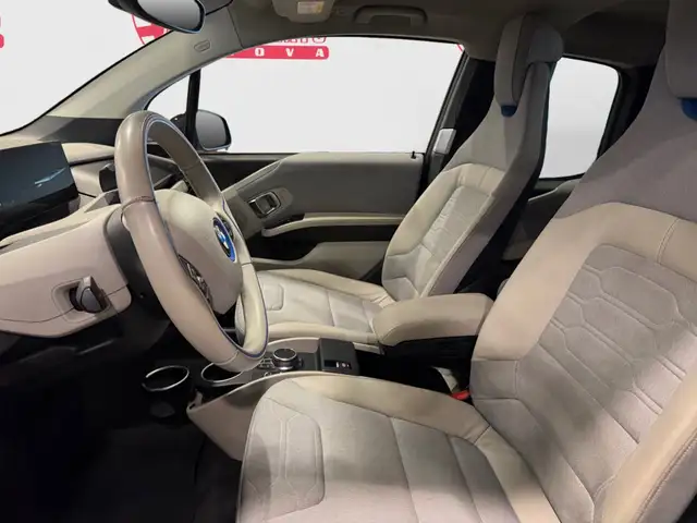 BMW i3 view 8