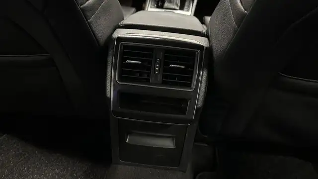 Skoda Superb view 14