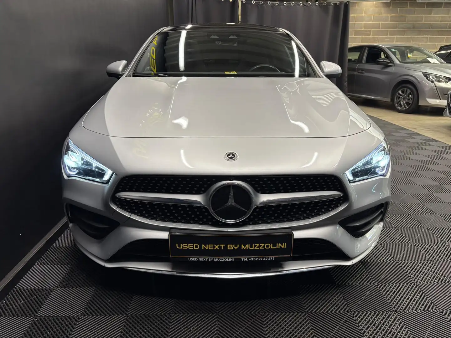 Mercedes-Benz CLA 200 AMG Line Argent - 2