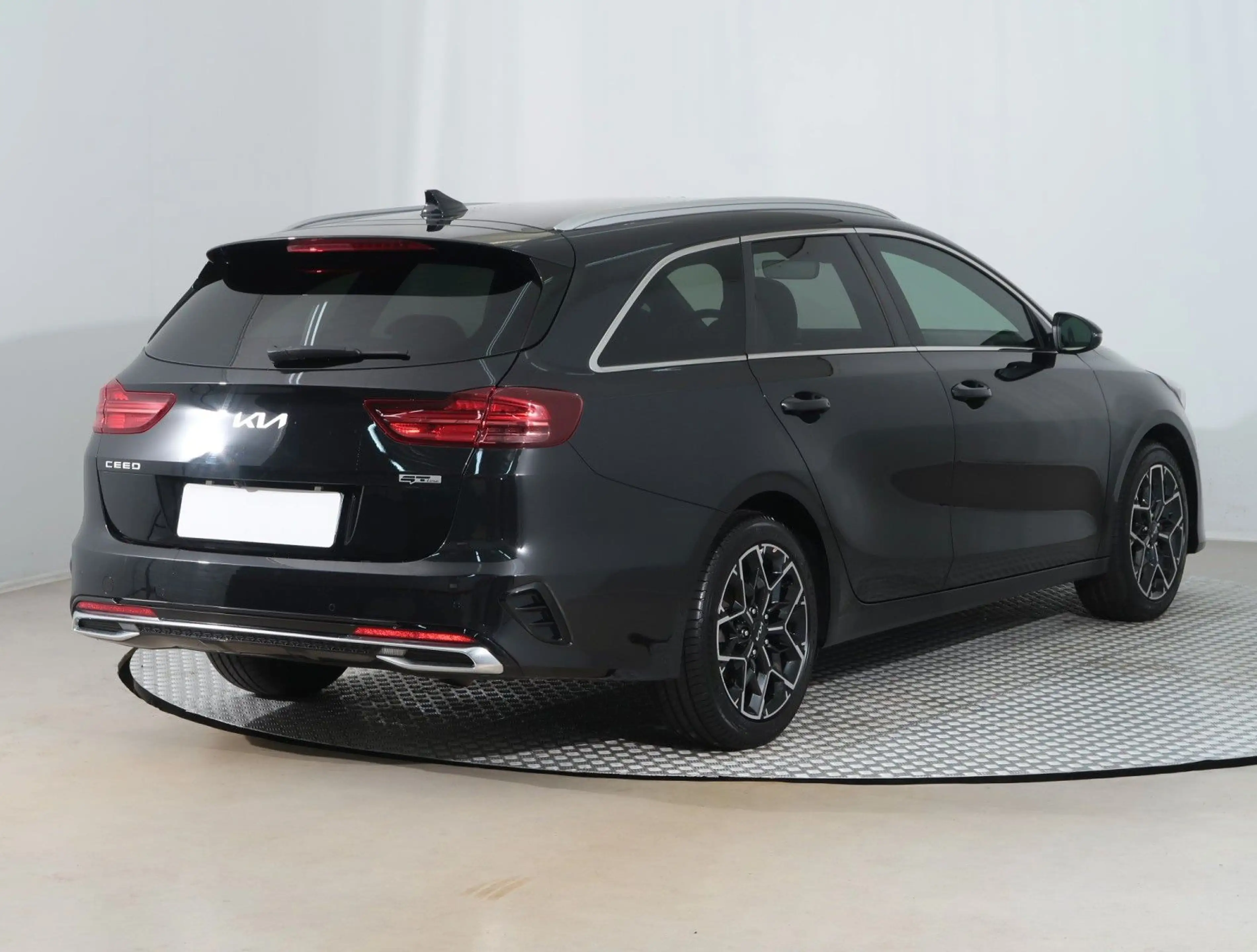 Kia Ceed SW / cee'd SW — photo 5