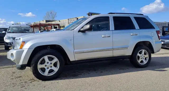Jeep Grand Cherokee III 3.0 CRD 24V 4WD 218 cv Boîte auto Quadra-drive II 7 places