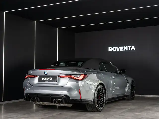 BMW M4 view 10