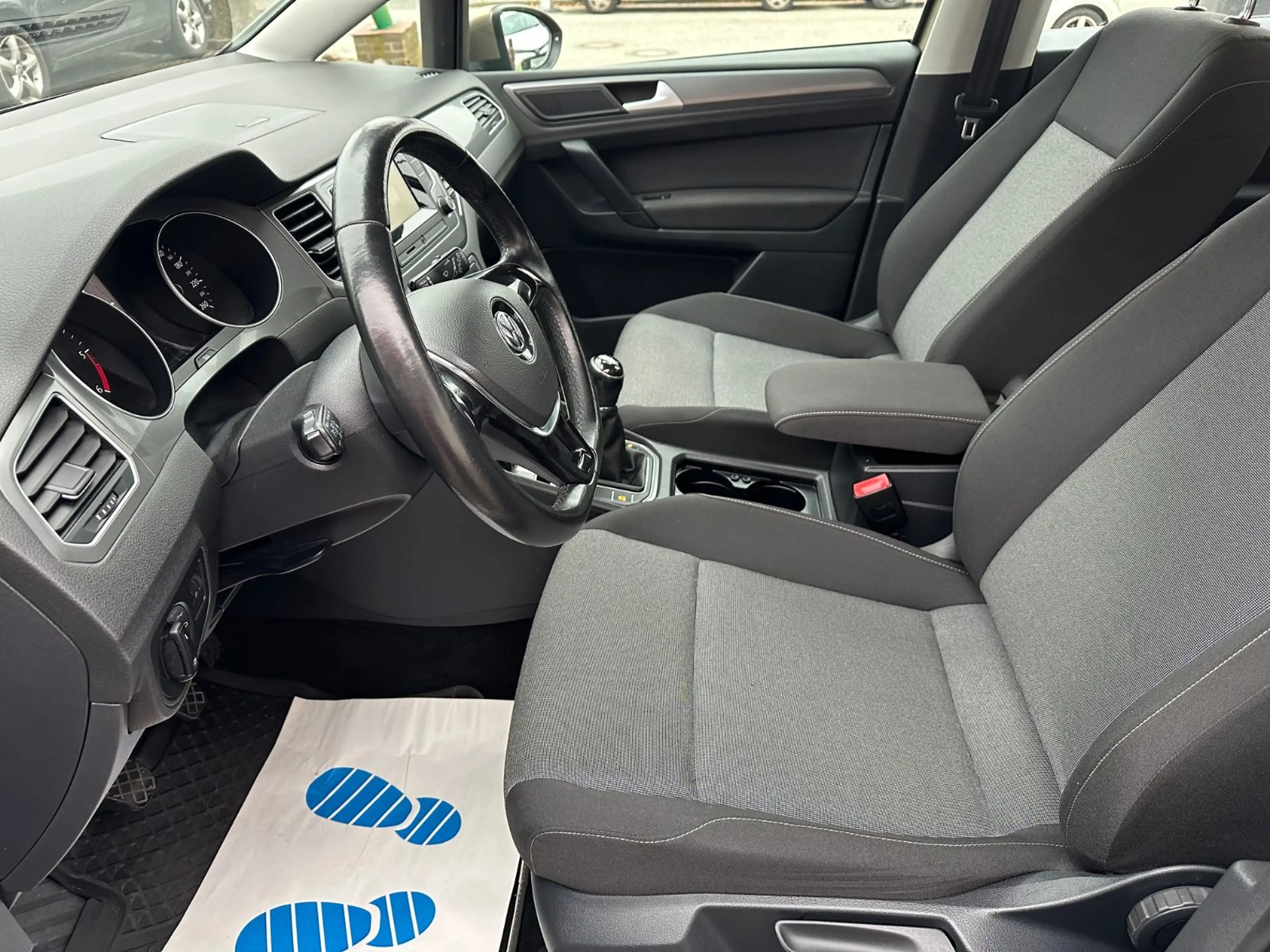 Volkswagen Golf Sportsvan VII Trendline/SHZ/TEMP/PDC/KLIMAA — photo 10