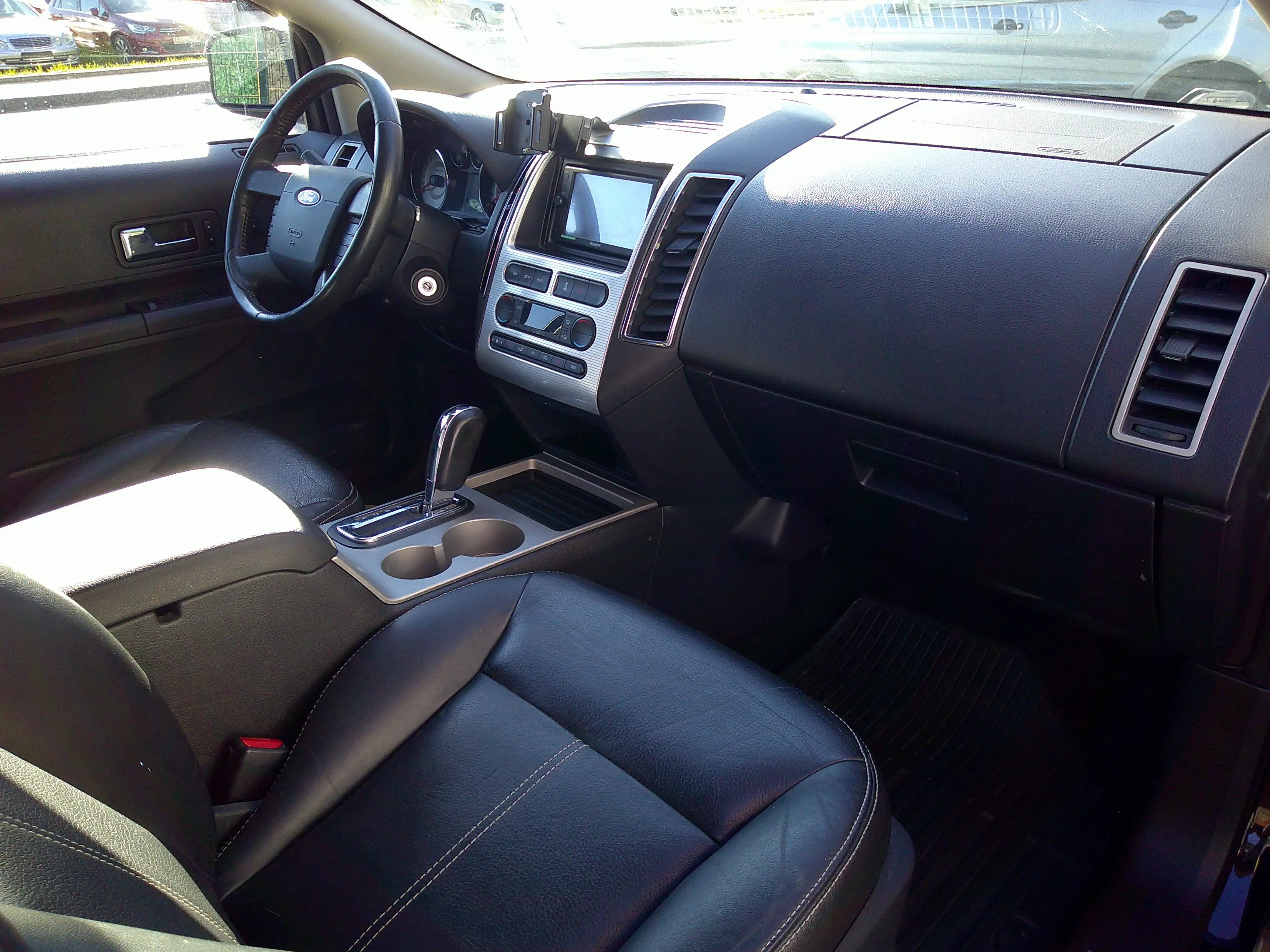 Ford Edge 4x4   TÜV Neu  Sitzheizung Leder AHZ — photo 10