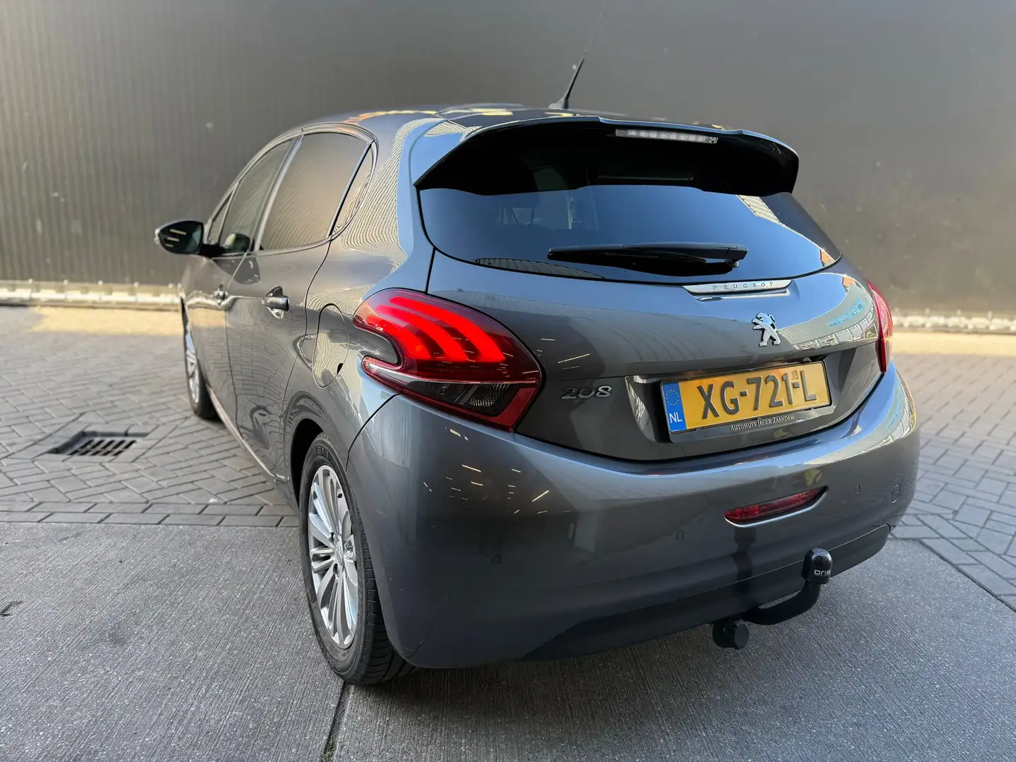 Peugeot 208 1.2 PureTech Active|Automaat| Grijs - 2