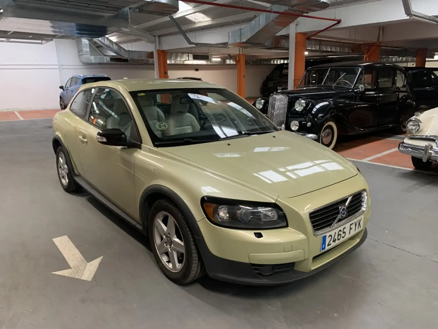 Volvo C30 D5 Summum Geartronic Gelb - 2