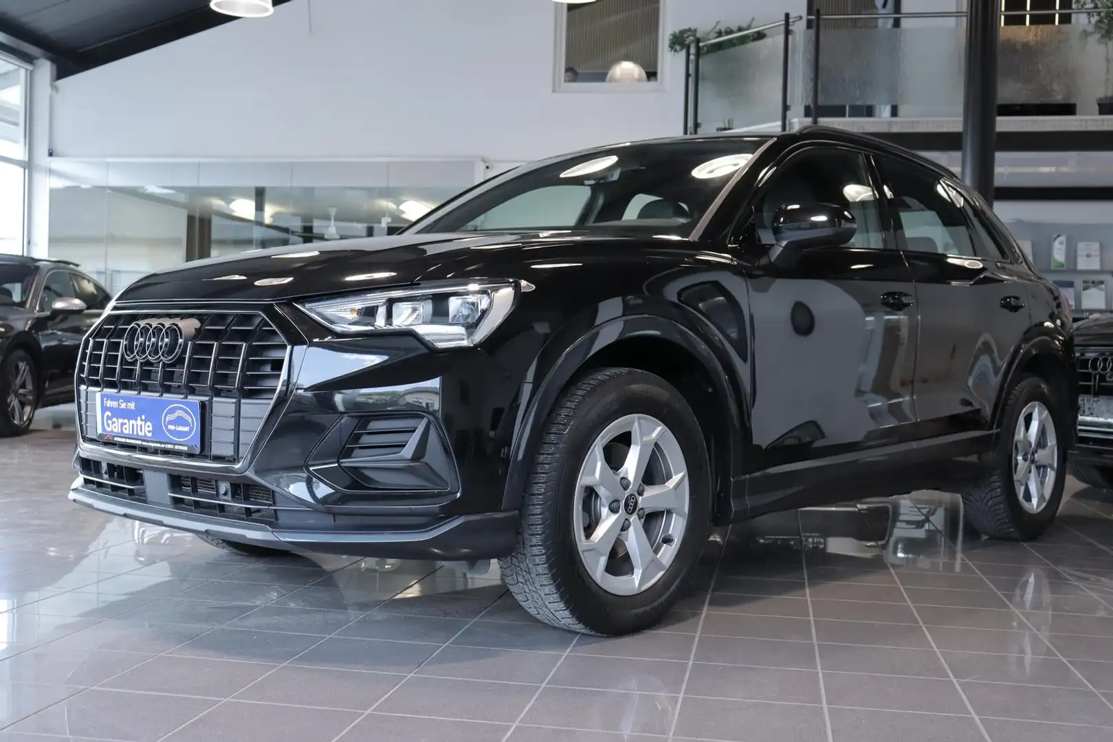 Audi Q3 1.5 TSI Stronic advanced *CAM*NAVI*SHZ*LEDER* Noir - 2