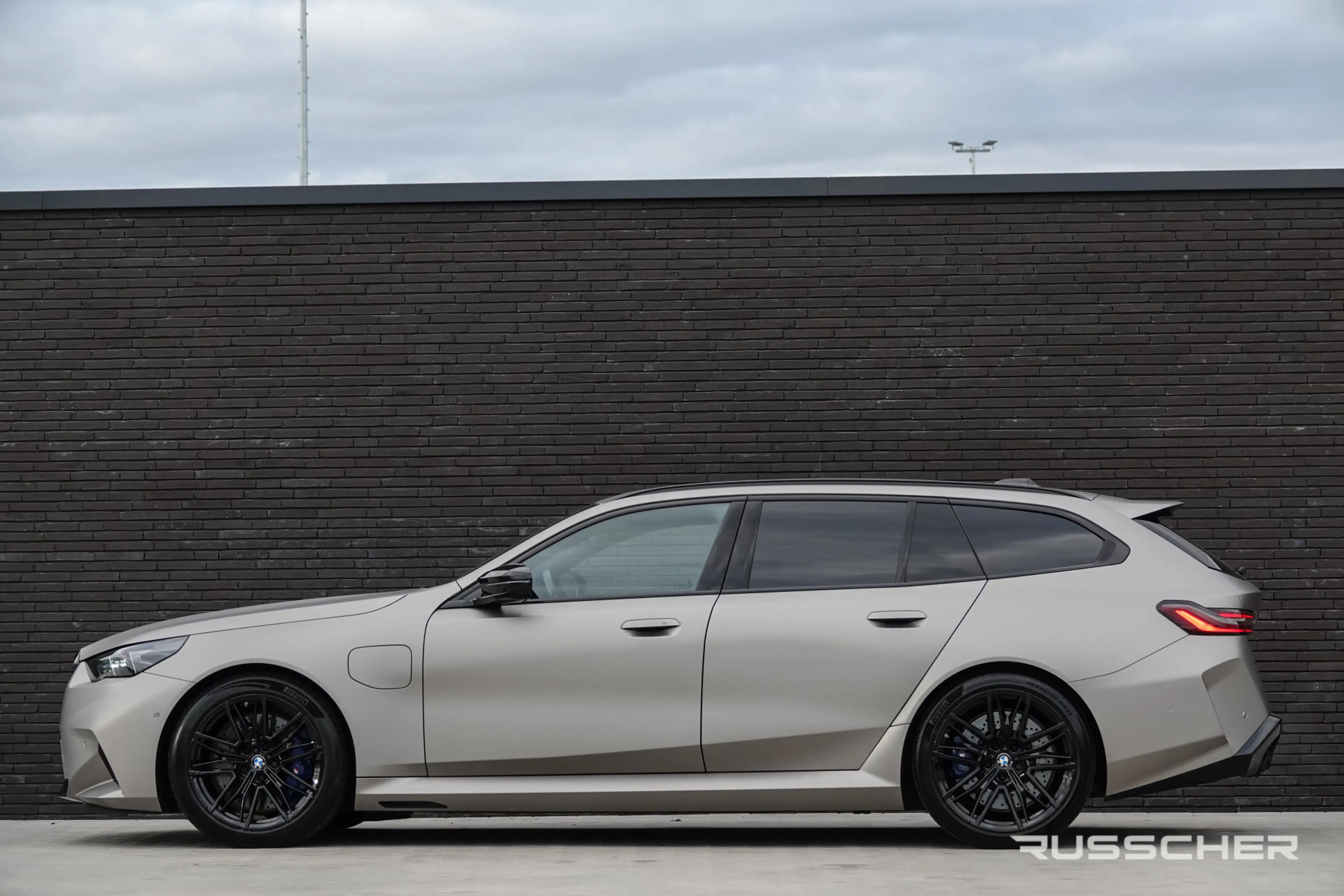 BMW M5 Touring 727Pk 4.4L V8 Hybride | M-Drivers Package — photo 4