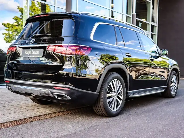 Mercedes-Benz GLS view 8