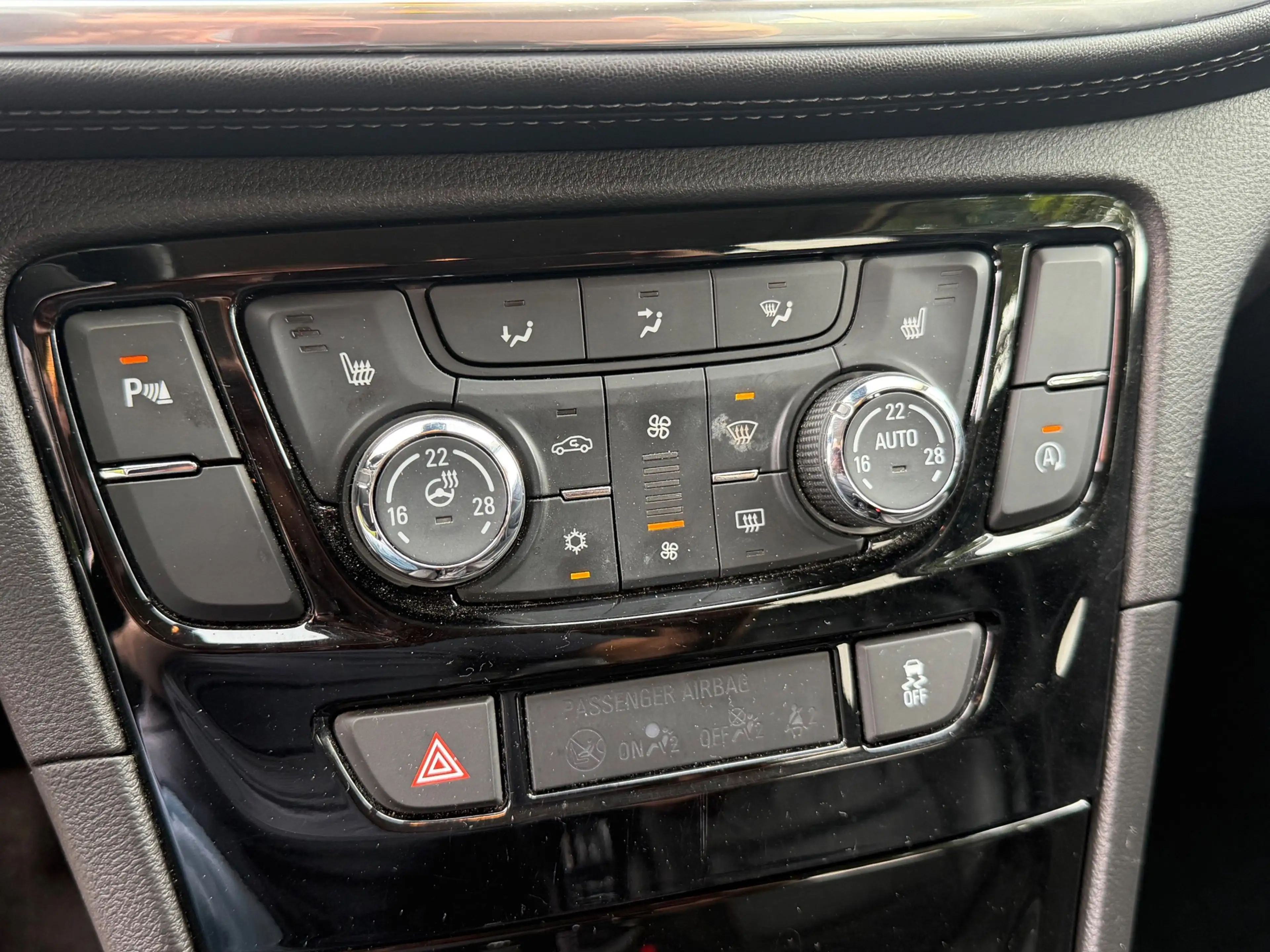 Opel Mokka X 1.4 Turbo Innovation Leder Navi Camera trekhaak — photo 10