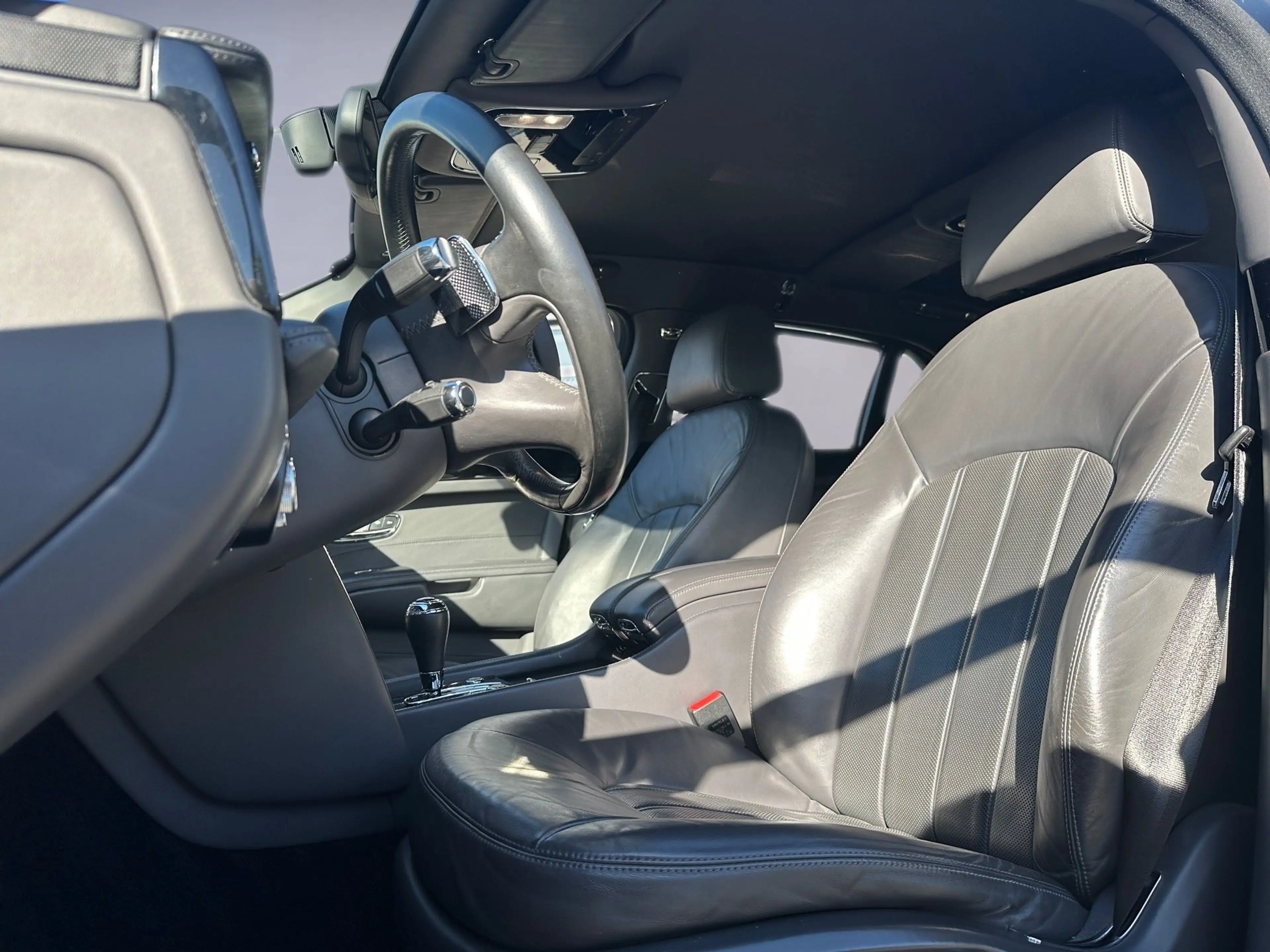 Bentley Mulsanne Black / Window Shades / Chrome Pack — photo 10