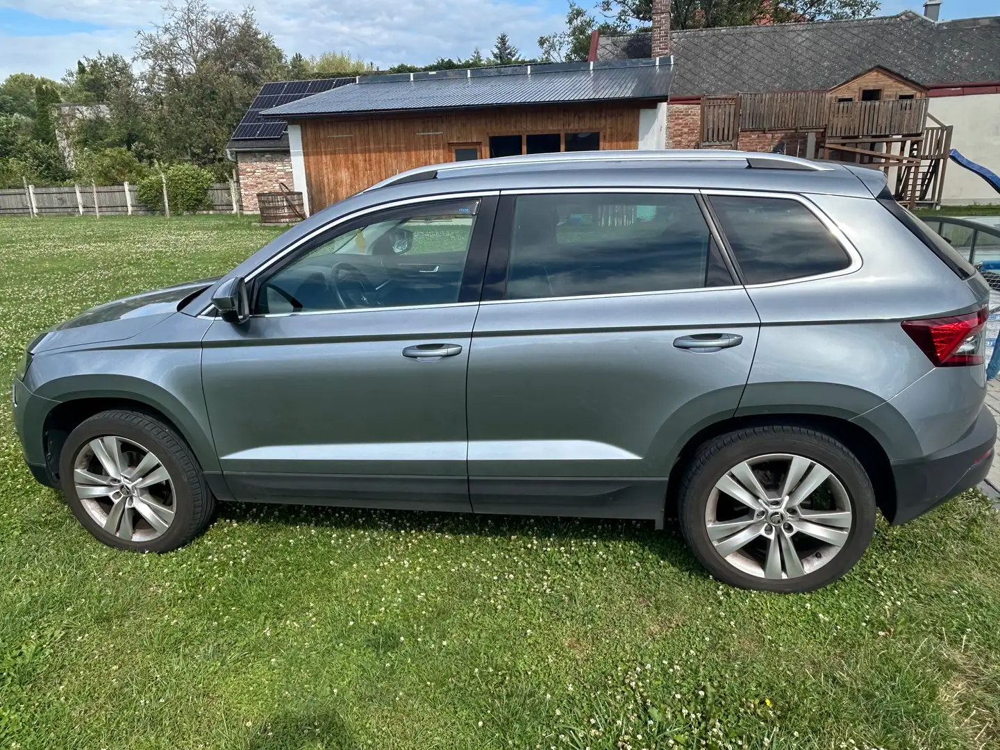 Skoda Karoq Karoq 1,5 TSI Sportline DSG Sportline Blau - 1