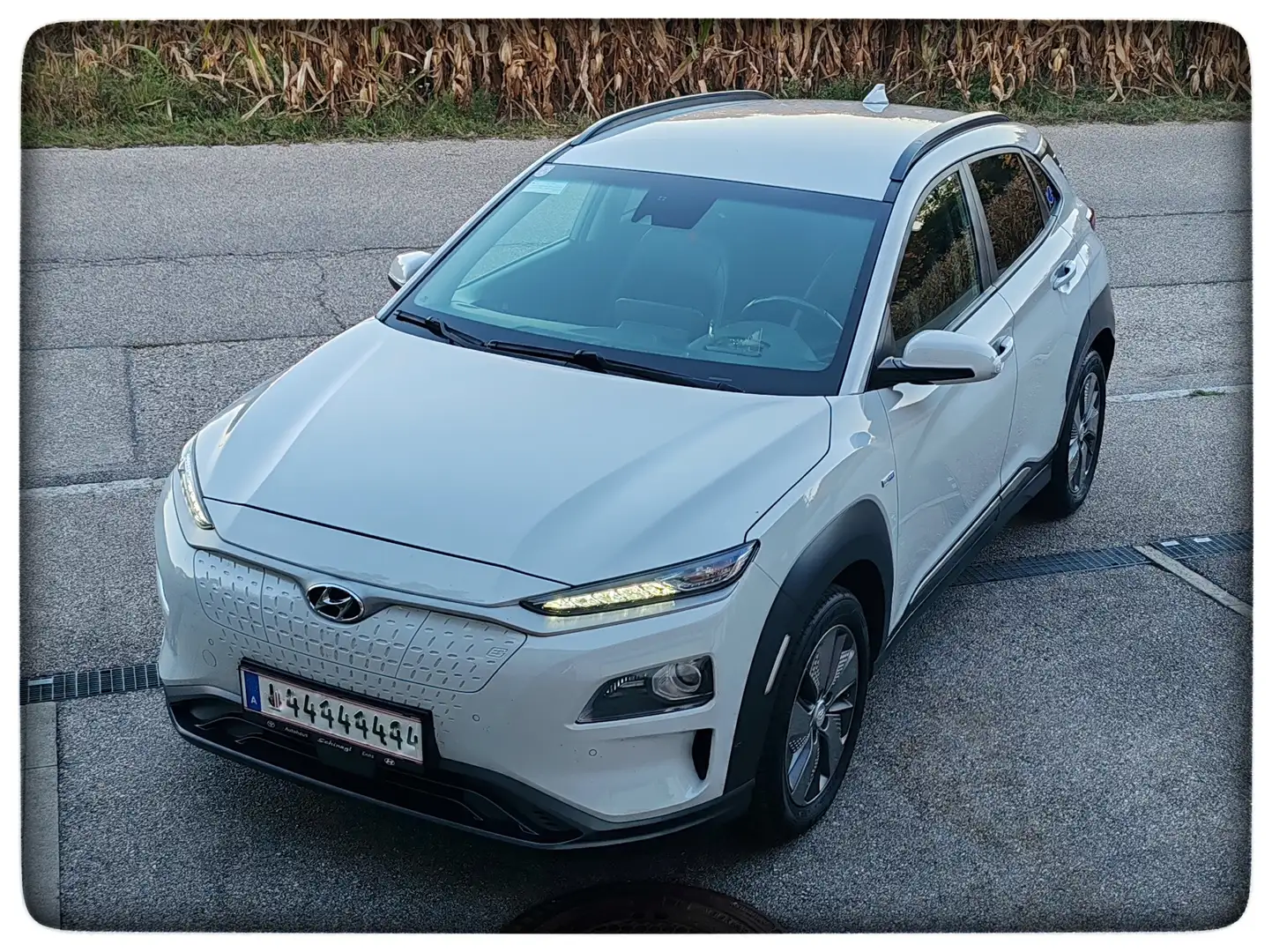 Hyundai KONA Kona Elektro 64kWh Level 5 Level 5 Weiß - 1