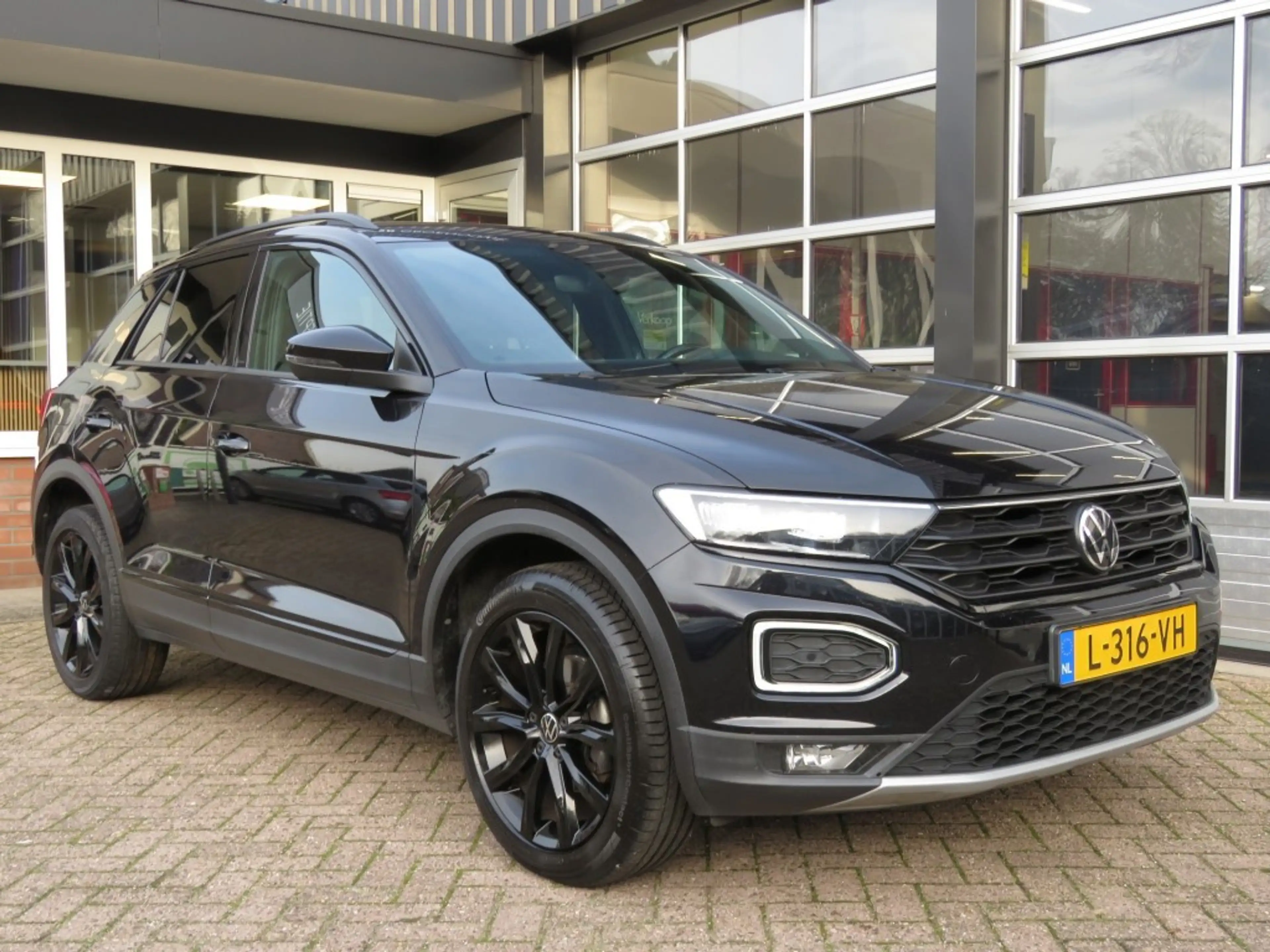 Volkswagen T-Roc 1.5 TSI 150pk SPORT BLACK EDITION / Led / Beats au — photo 46