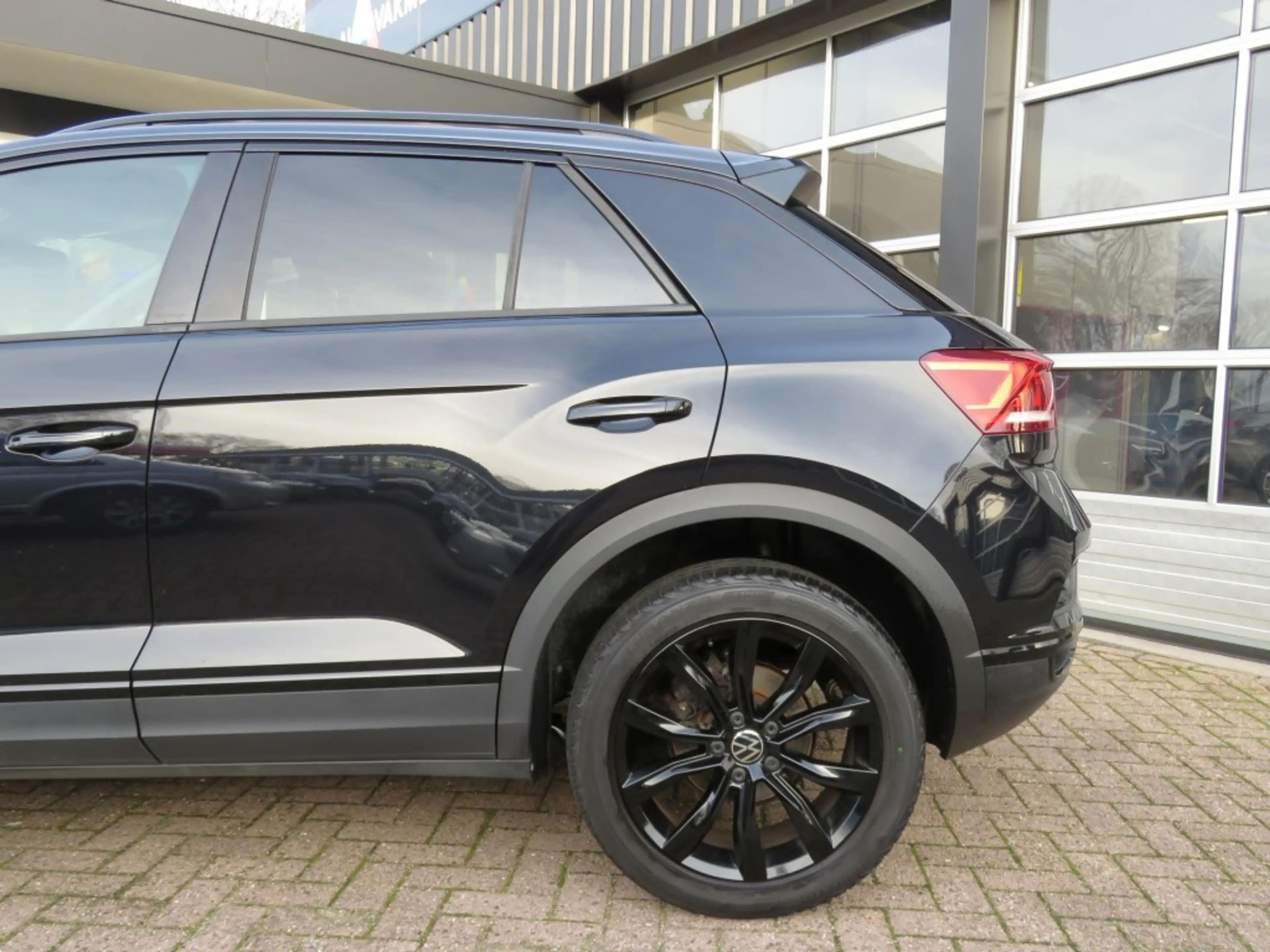 Volkswagen T-Roc 1.5 TSI 150pk SPORT BLACK EDITION / Led / Beats au — photo 16
