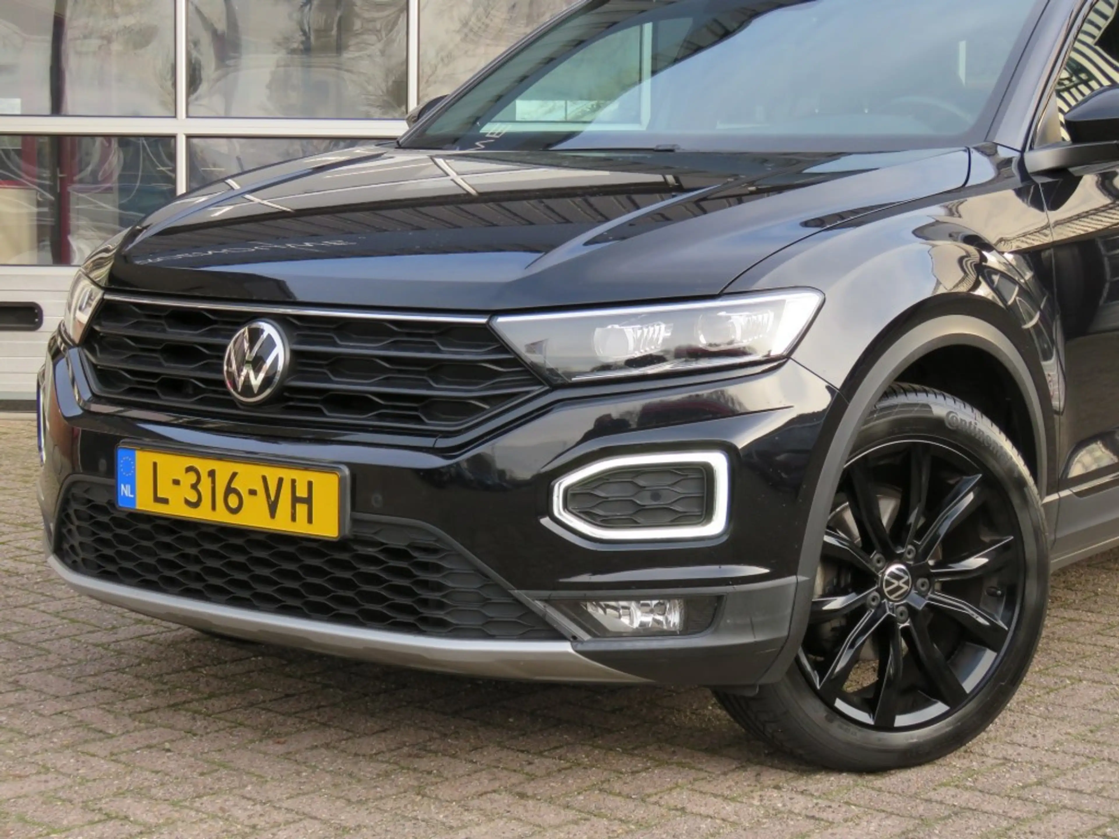 Volkswagen T-Roc 1.5 TSI 150pk SPORT BLACK EDITION / Led / Beats au — photo 4