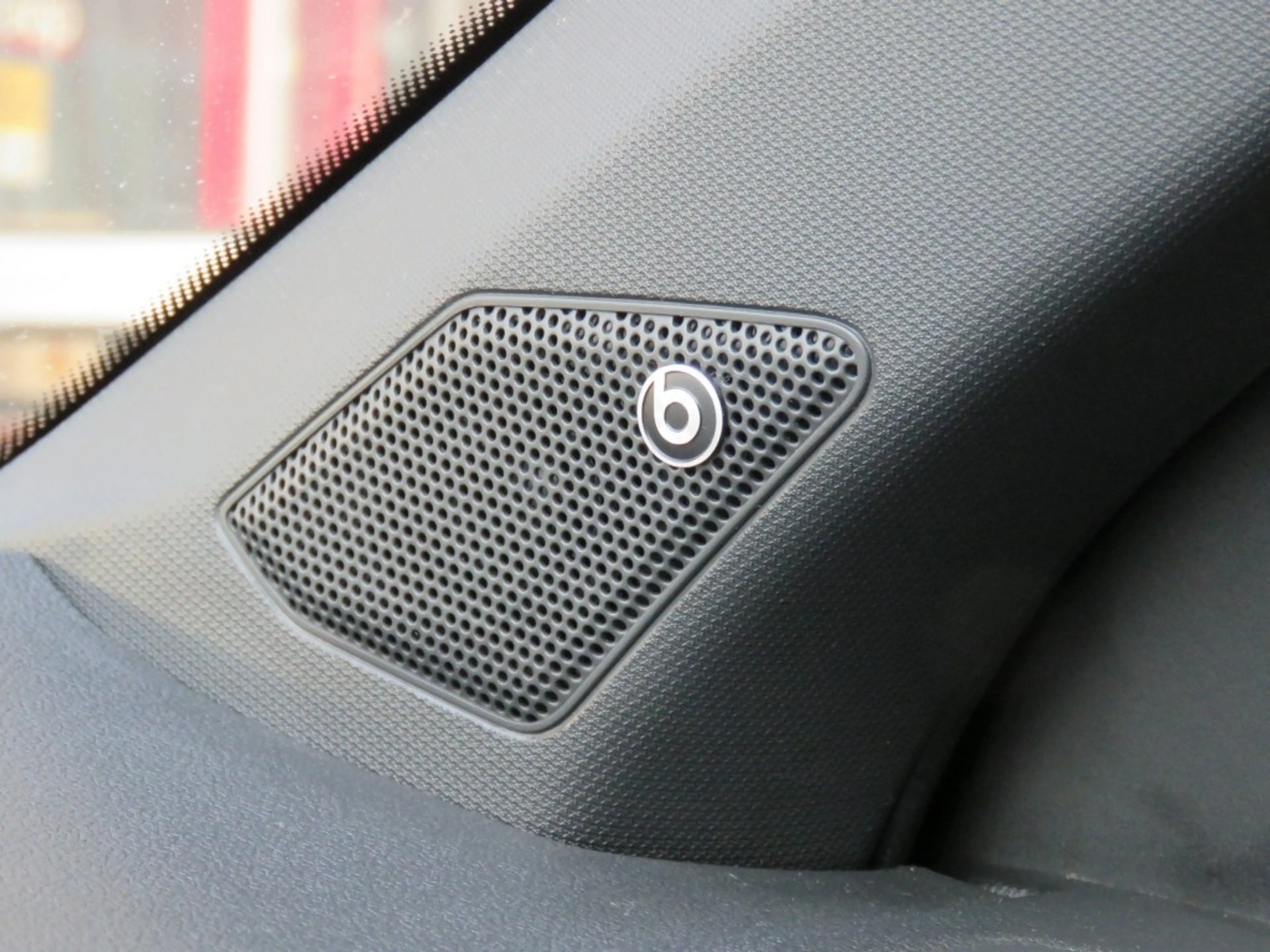 Volkswagen T-Roc 1.5 TSI 150pk SPORT BLACK EDITION / Led / Beats au — photo 32