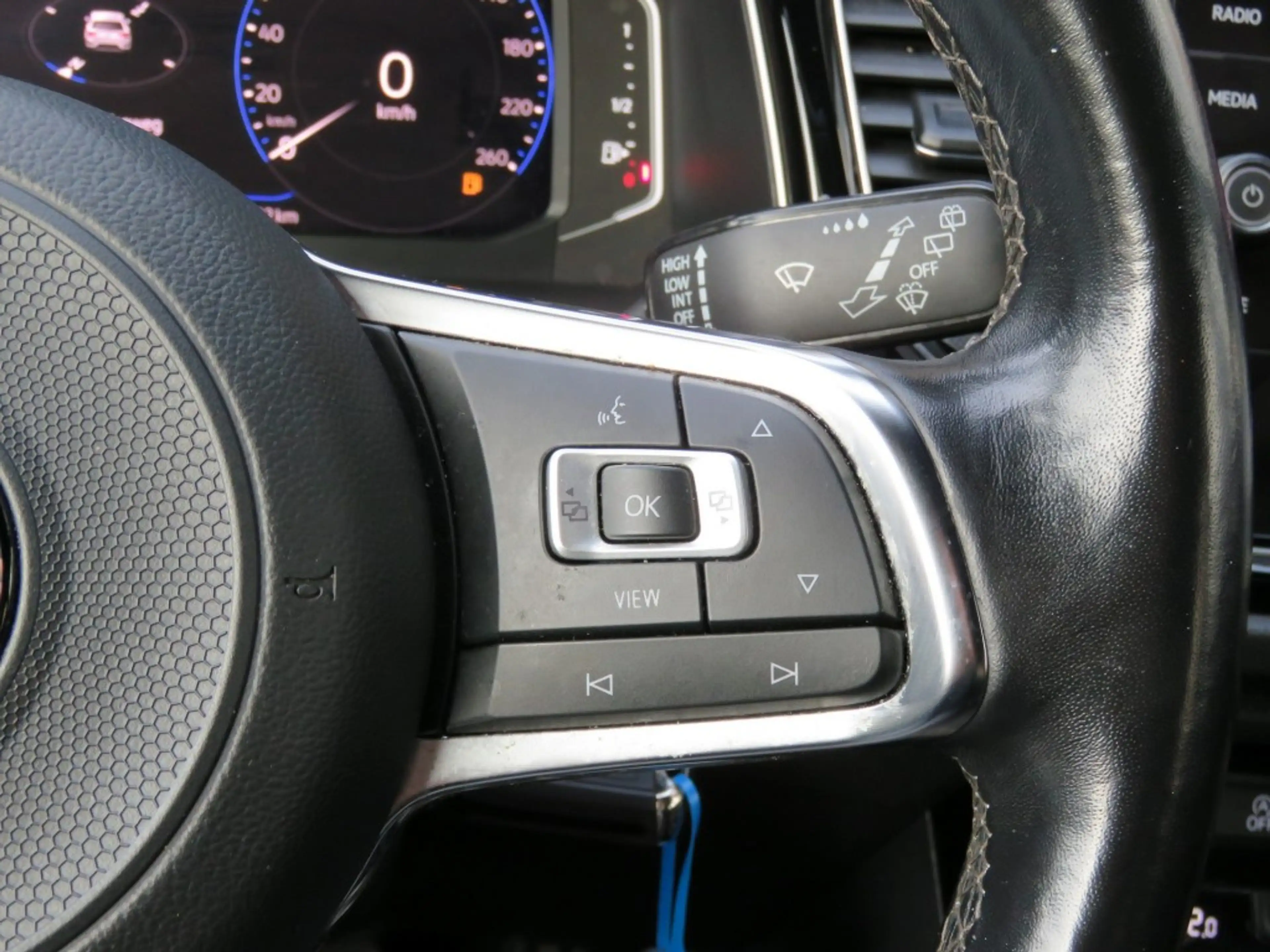 Volkswagen T-Roc 1.5 TSI 150pk SPORT BLACK EDITION / Led / Beats au — photo 20