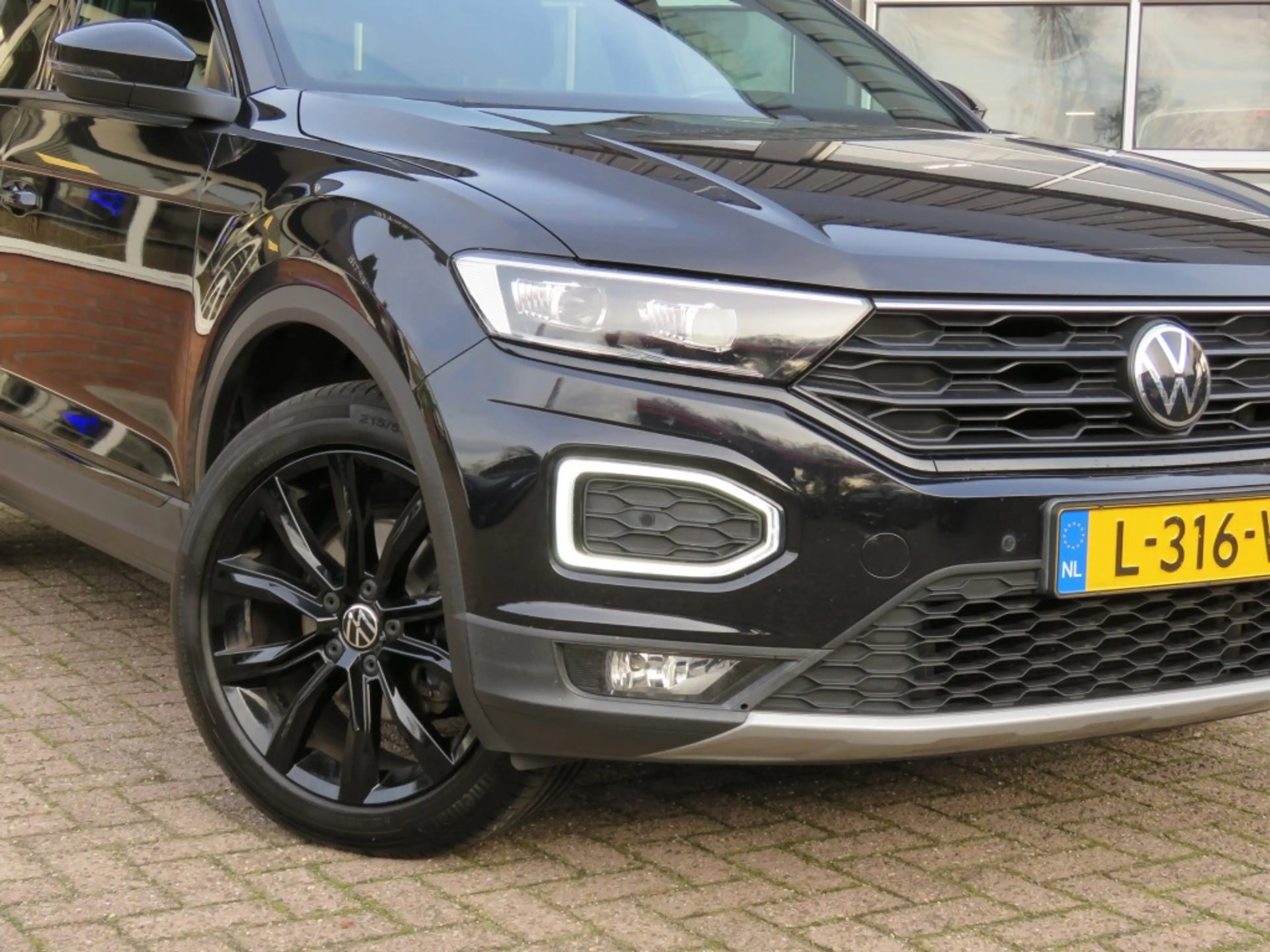 Volkswagen T-Roc 1.5 TSI 150pk SPORT BLACK EDITION / Led / Beats au — photo 23