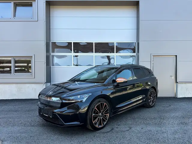 Skoda Enyaq 80x Sportline Suite