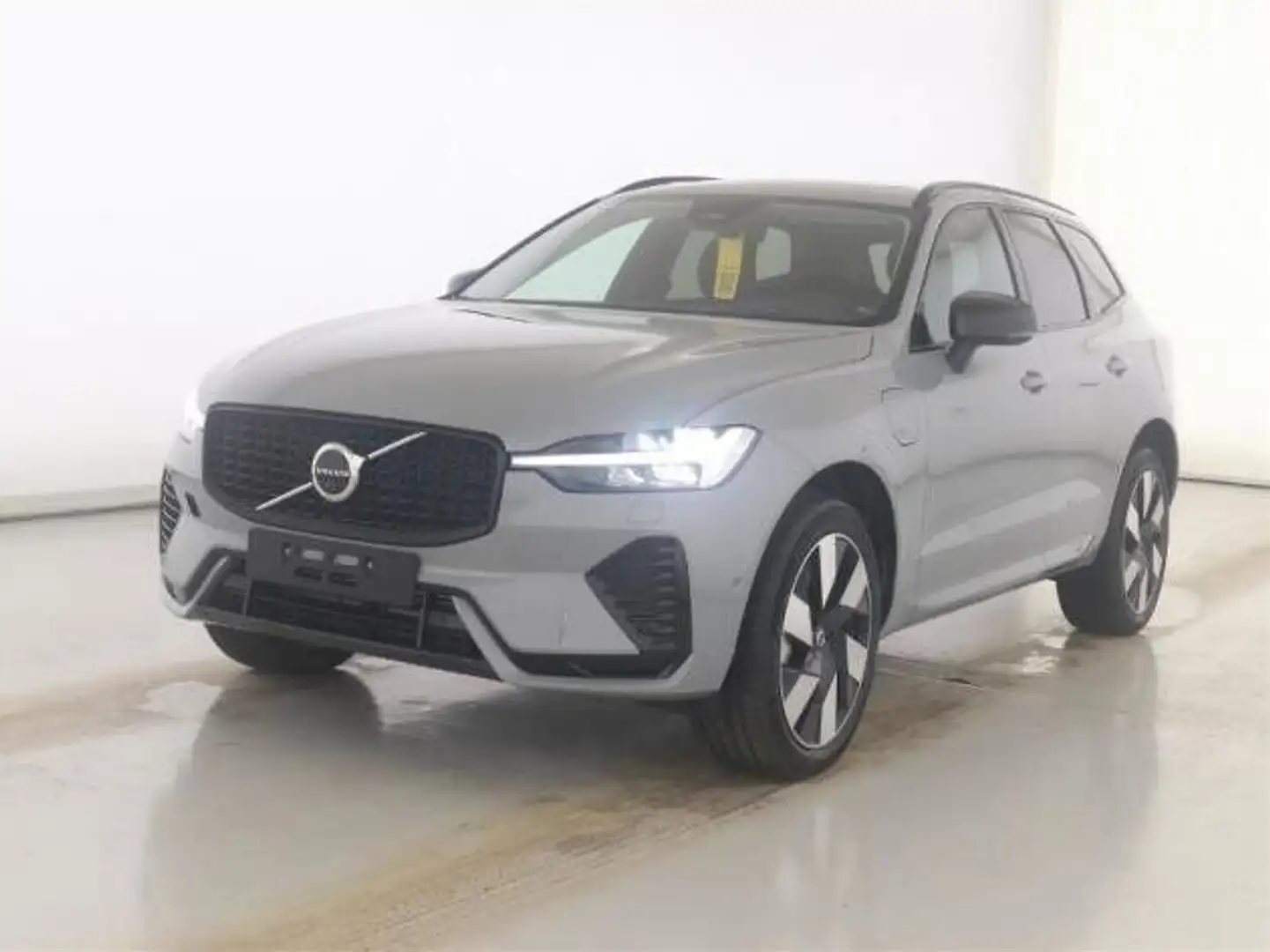 Volvo XC60 T8 Ultra Dark Recharge Plug-In Hybrid AWD Grau - 1