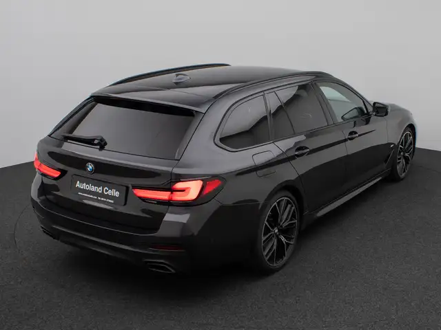 BMW 5 Series view 7