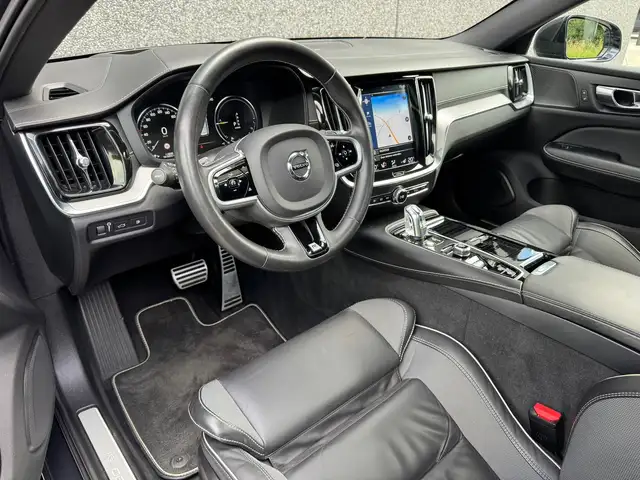 Volvo V60 view 9
