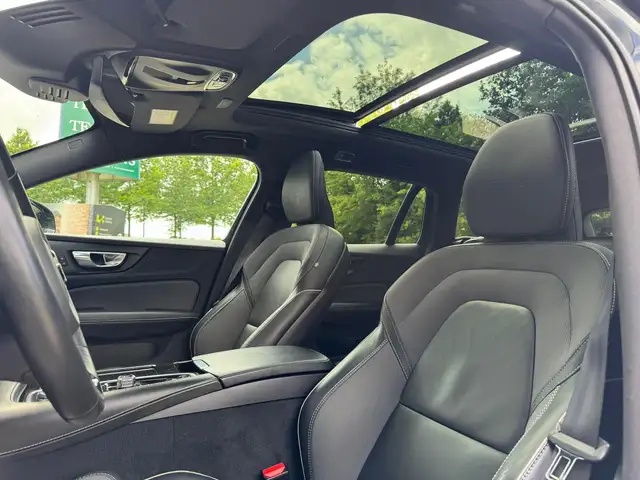 Volvo V60 view 12