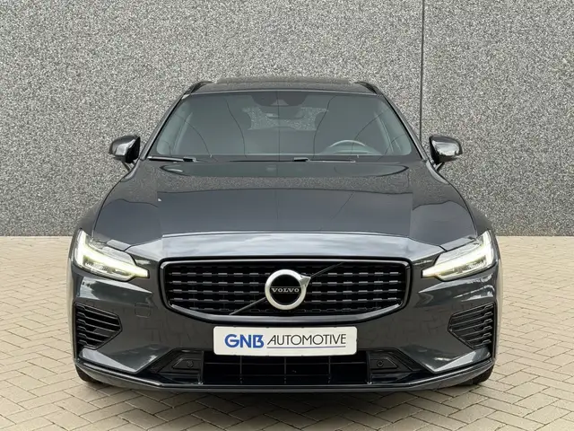 Volvo V60 view 3