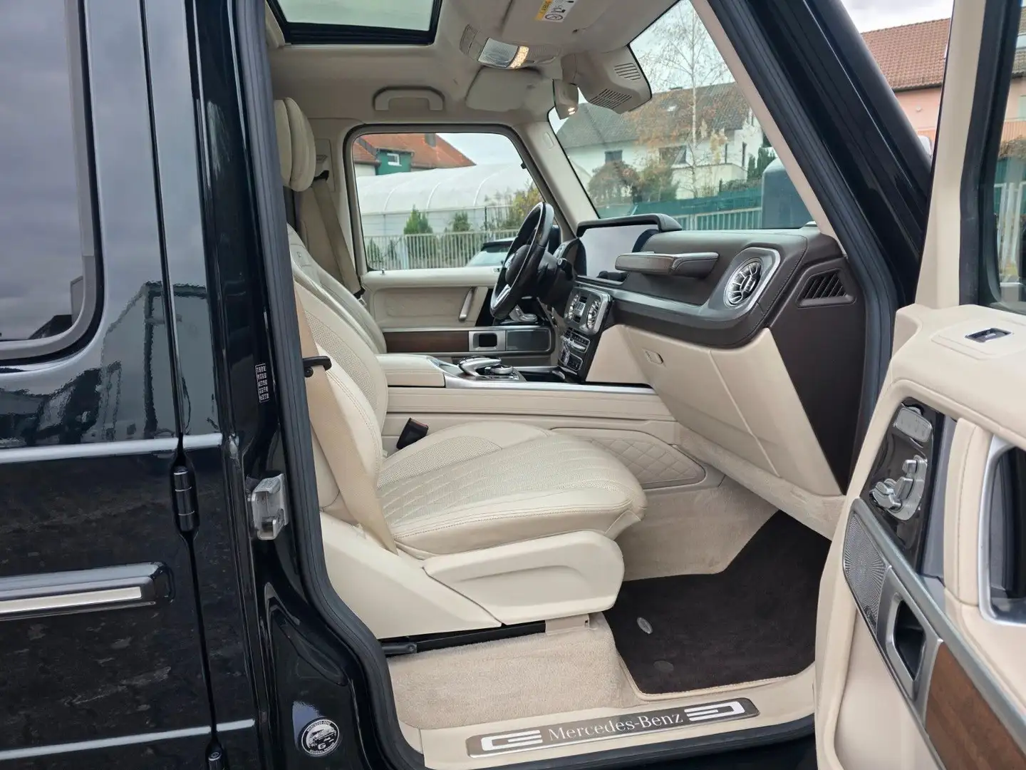Mercedes-Benz G 500 *DESIGNO*BURME*LED*360*DIST*AMG*1HAND Schwarz - 2