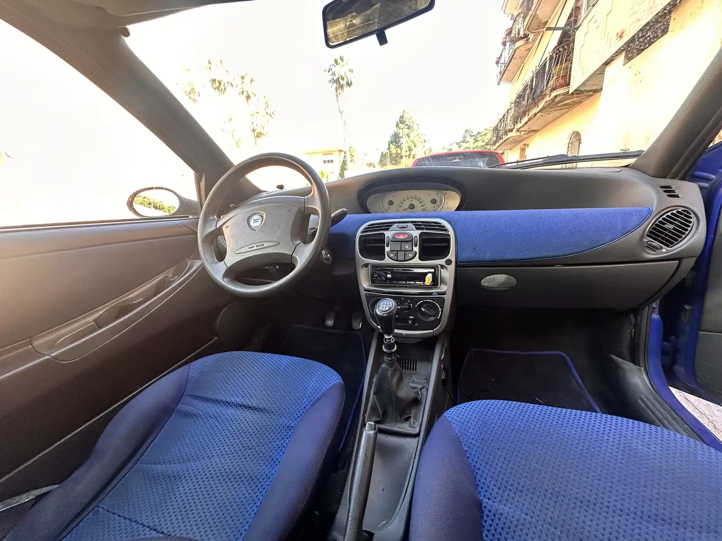 Lancia Y 1.2 8v LS c/airbag - 1